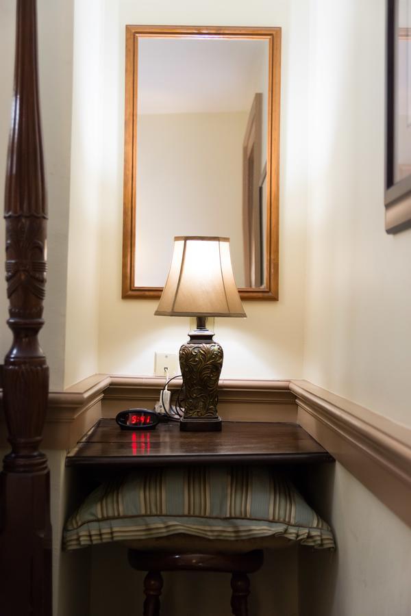 Thomas Bond House Bed And Breakfast Filadelfia Esterno foto