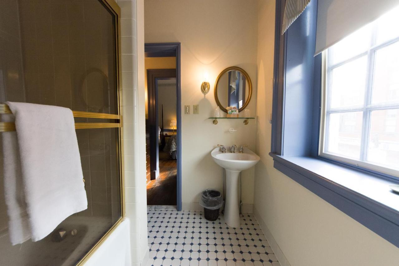 Thomas Bond House Bed And Breakfast Filadelfia Esterno foto